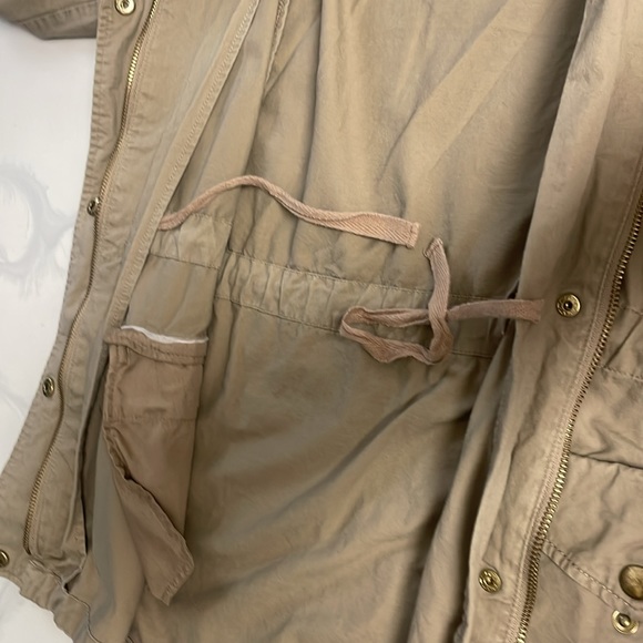 Love Tree Lightweight Utility Jacket - Picture 9 of 12